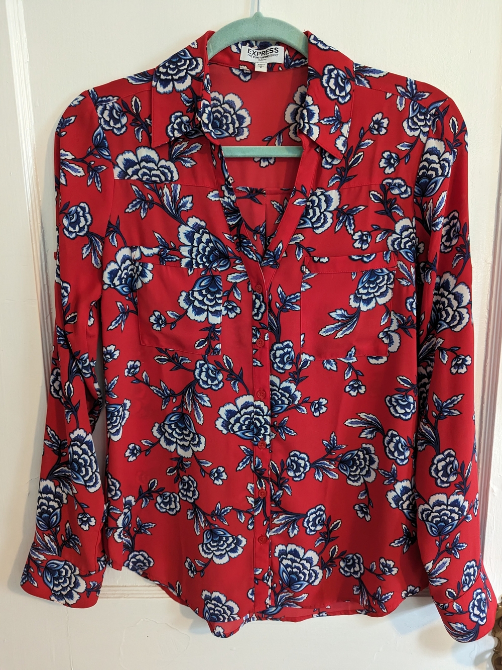 Express Portofino Slim Fit Button-Down Shirt with Blue and White Flowers